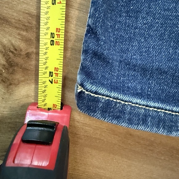 Judy Blue Mid-Rise Cuffed Destroyed Boyfriend Denim Jeans  Size 16W Medium Blue - Picture 9 of 12